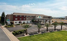 Holiday Inn Express Redding North By Ihg